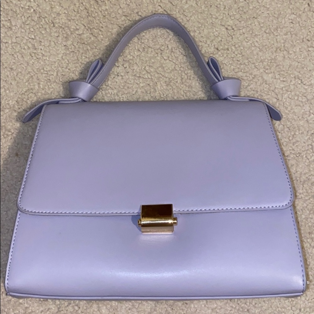 Lilac purse - Picture 1 of 3